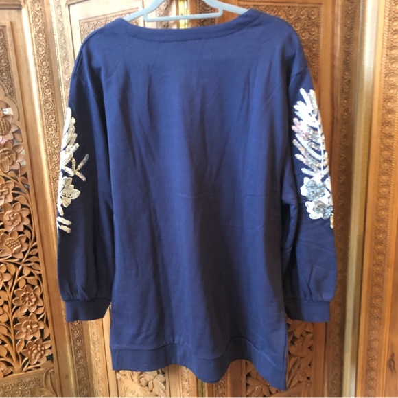 NWOT Roaman’s fleece long sleeve tunic with embroidered and sequined sleeves - Picture 4 of 9